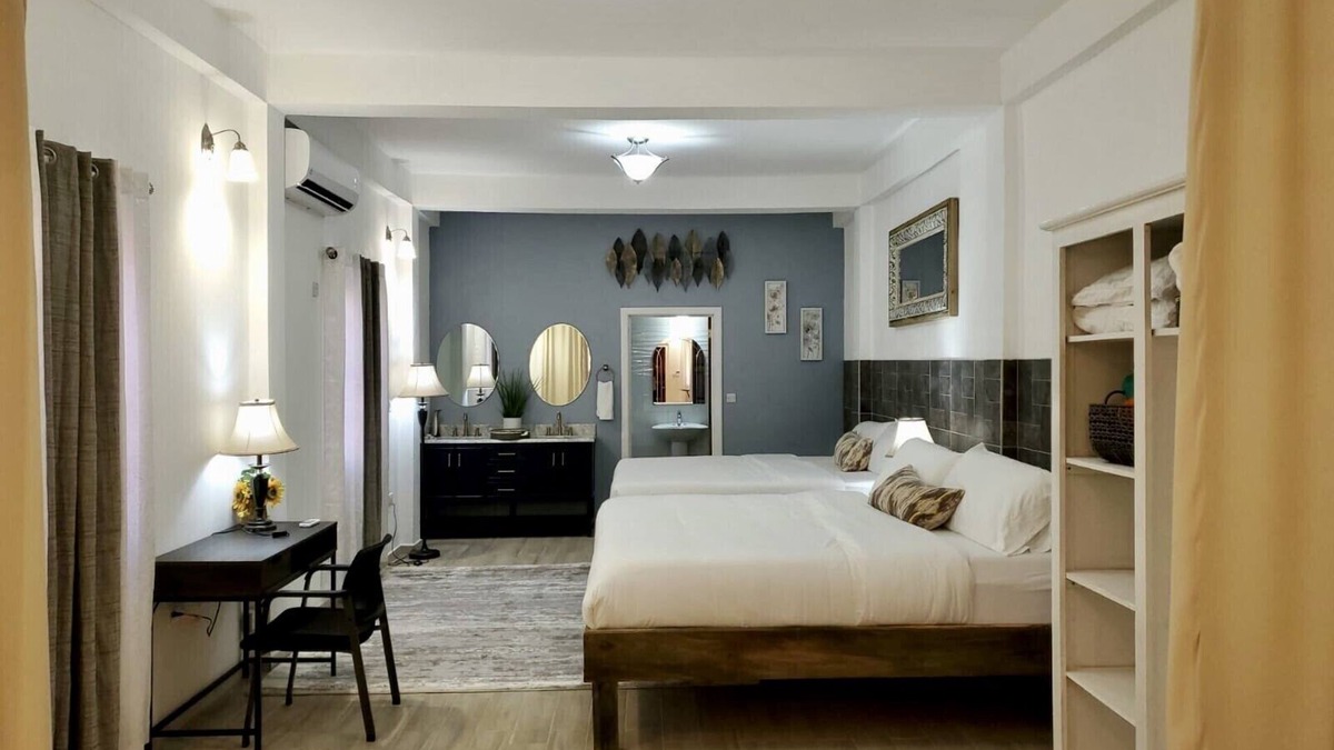 Bois d'Orange Apartment | Chic Apartment in peaceful neighborhood close to beaches, shopping/entertainment