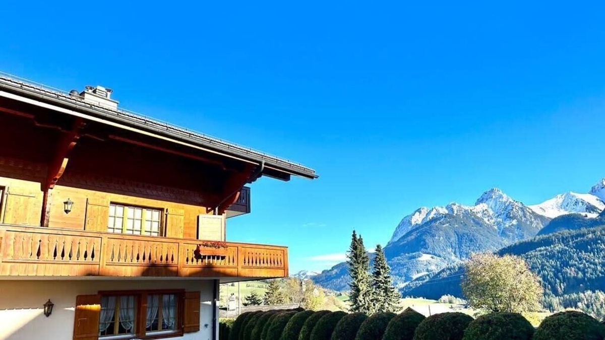 Chateau-d'Oex Apartment | Chic Apartment with Access to Shared Pool and Spa