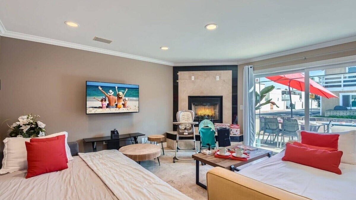 Newport Shores House | Chic Beachside | BBQ | Fast WiFi - C2