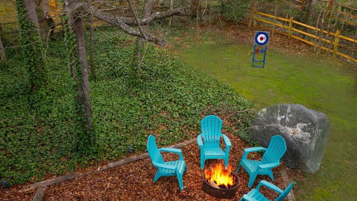 Charlotte House | Chic Charlotte Gem Desired Location Fire Pit