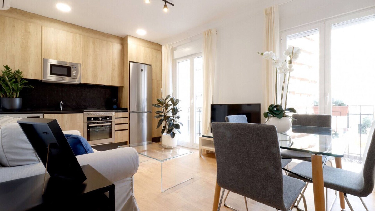 Puerta del Angel Apartment | Chic City Apartment in Madrid