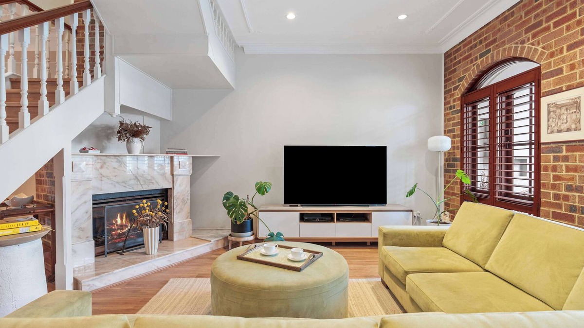 Balmain East House | Chic Coastal Living in Balmain East with Parking