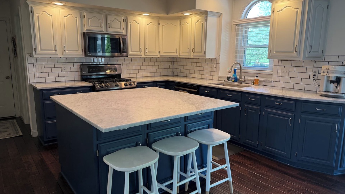 Granger House | Chic, Comfy, Close to Campus!