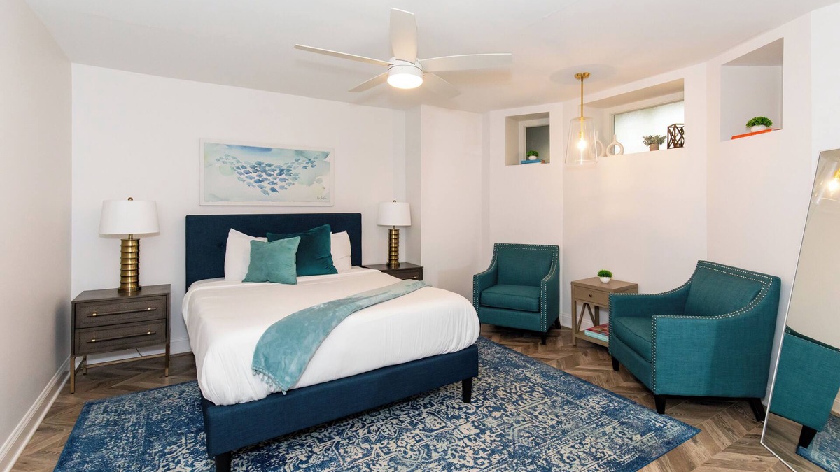Sandusky Condo | Chic Condo Near Cedar Point