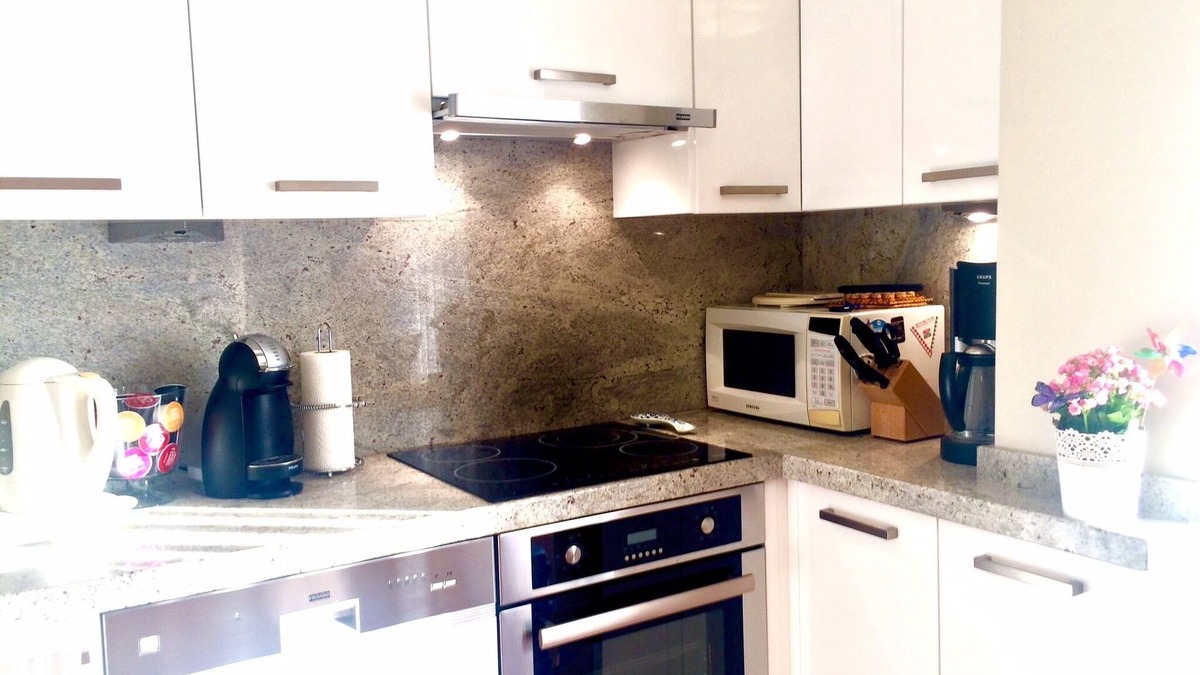 Besiktas Apartment | Chic, cosy, central and clean flat with a lavender garden