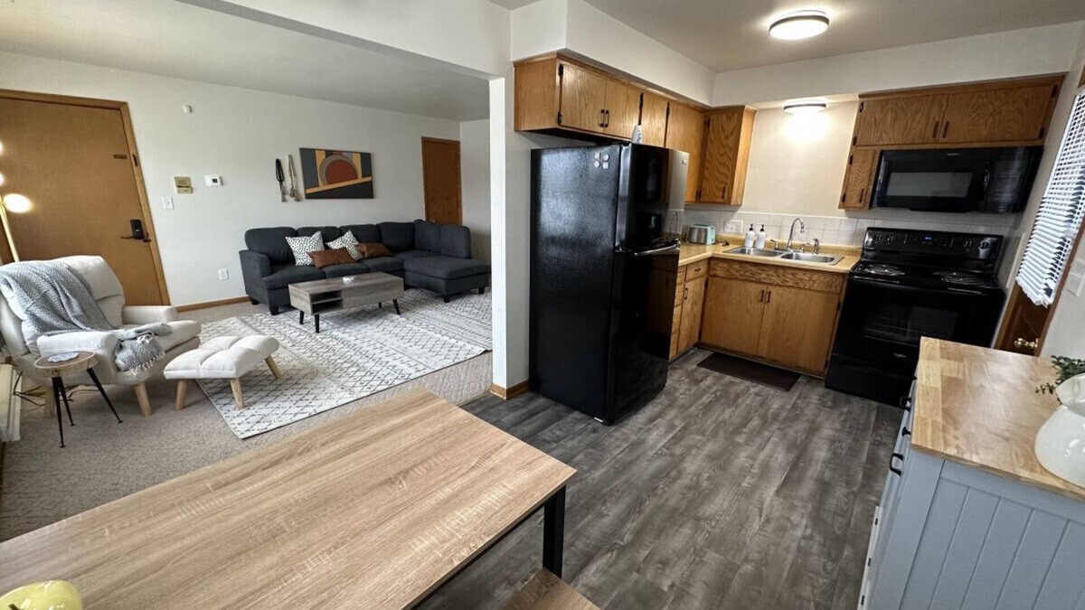 Appleton Apartment | Chic & Cozy APT-Self Check-In