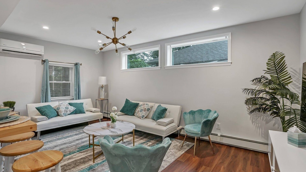 Greenwood Lake House | Chic, Cozy, Newly-Remodeled Cottage with Deck