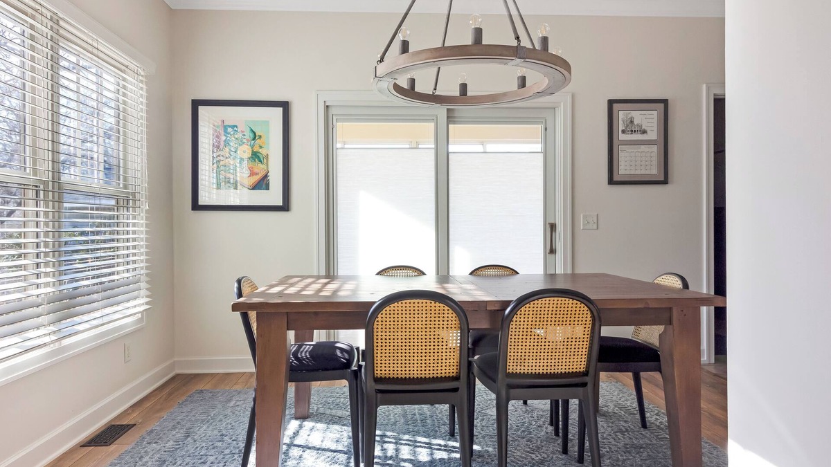 Douglas House | Chic Douglas Escape w/Courtyard & Game Lounge