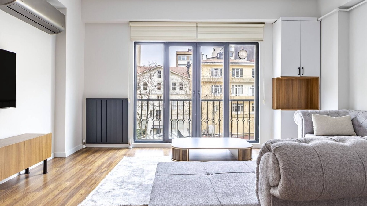 Osmanbey Apartment | Chic Flat in Nisantasi - Adjacent to City's Mall
