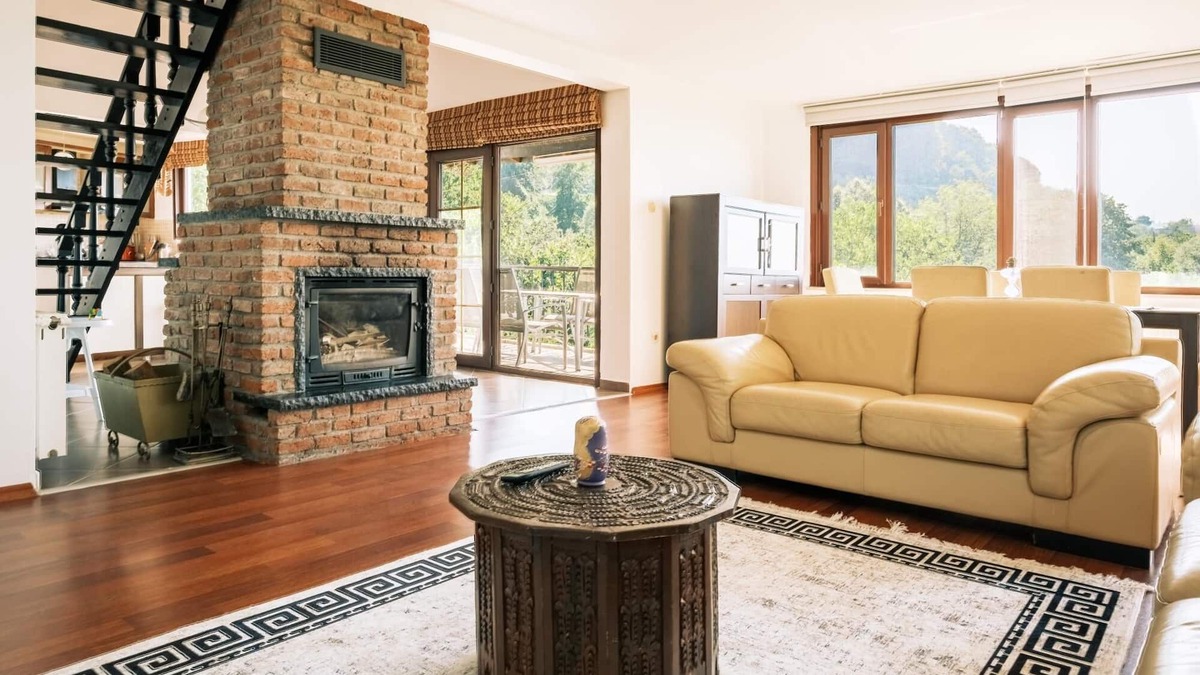 Derbent Apartment | Chic Flat w Terrace, Garden, Fireplace in Nature