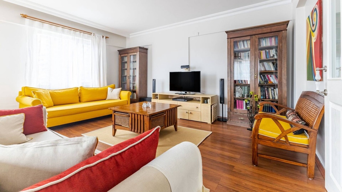 Maltepe Apartment | Chic Flat with Balcony Near Subway and Marmaray🚇