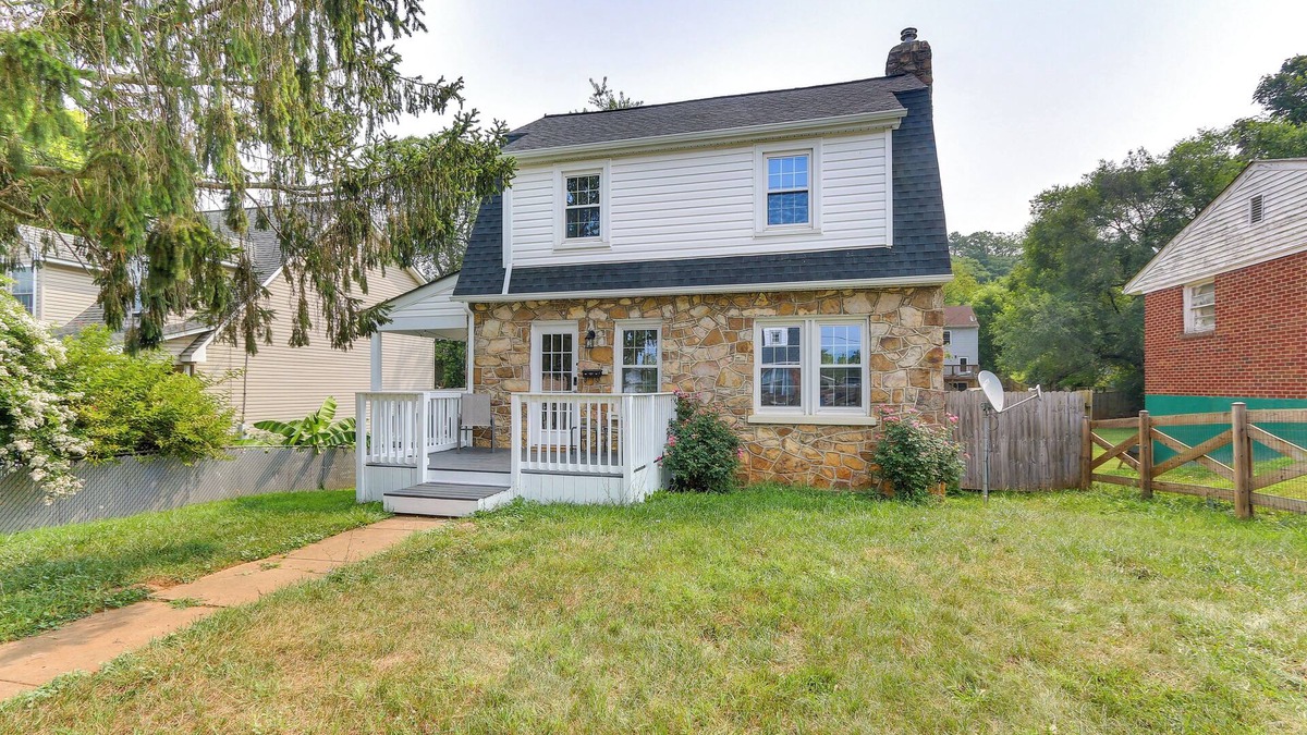 Front Royal House | Chic Front Royal Retreat Near Shenandoah River!