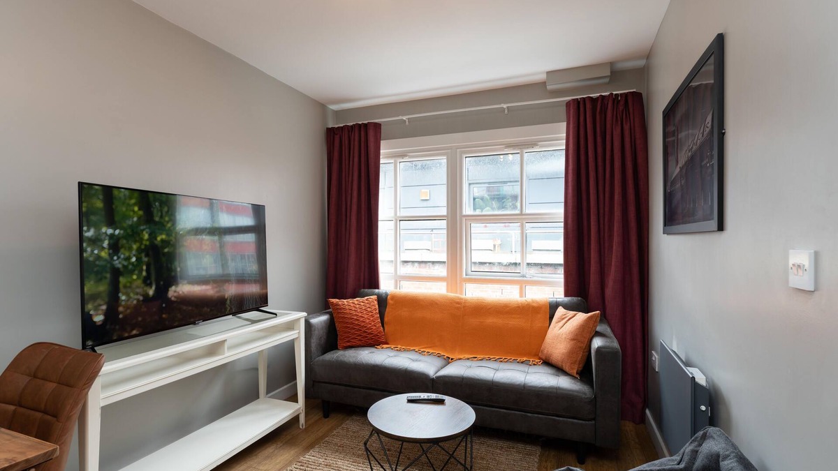 Northern Quarter Condo | Chic & Fun 2 Bedroom Apartment