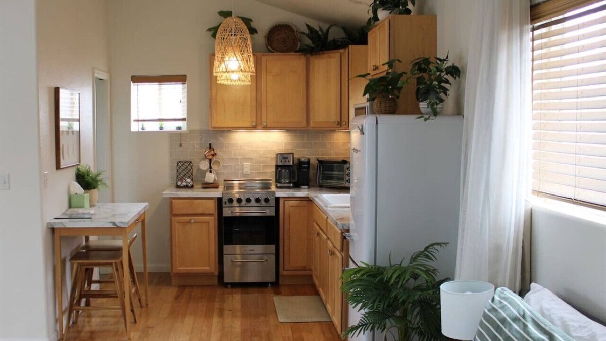 Grand Junction Apartment | Chic GJ Downtown BoHo Studio: Romantic and Central