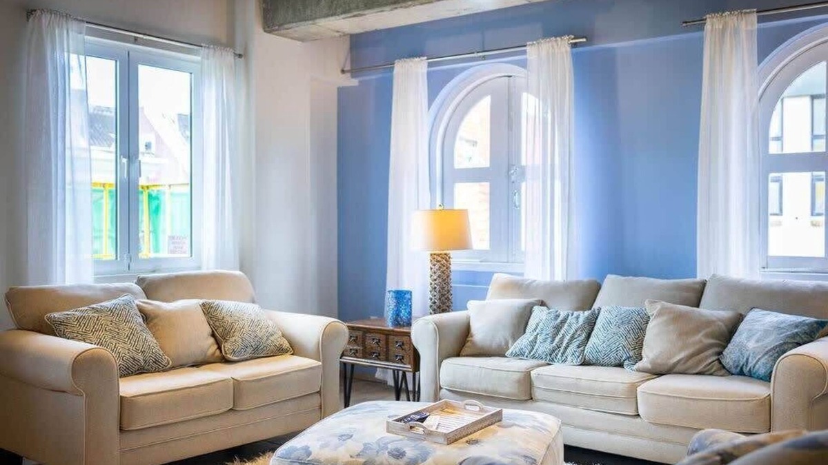 Pietermaai District Apartment | Chic Historic Townhouse in City Centre Willemstad