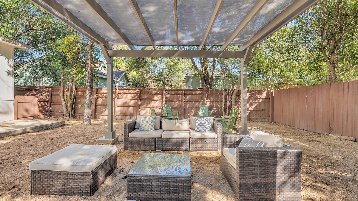 Dawson House | Chic Home-SoCo 1 block-5min Zilker & LadyBirdLake