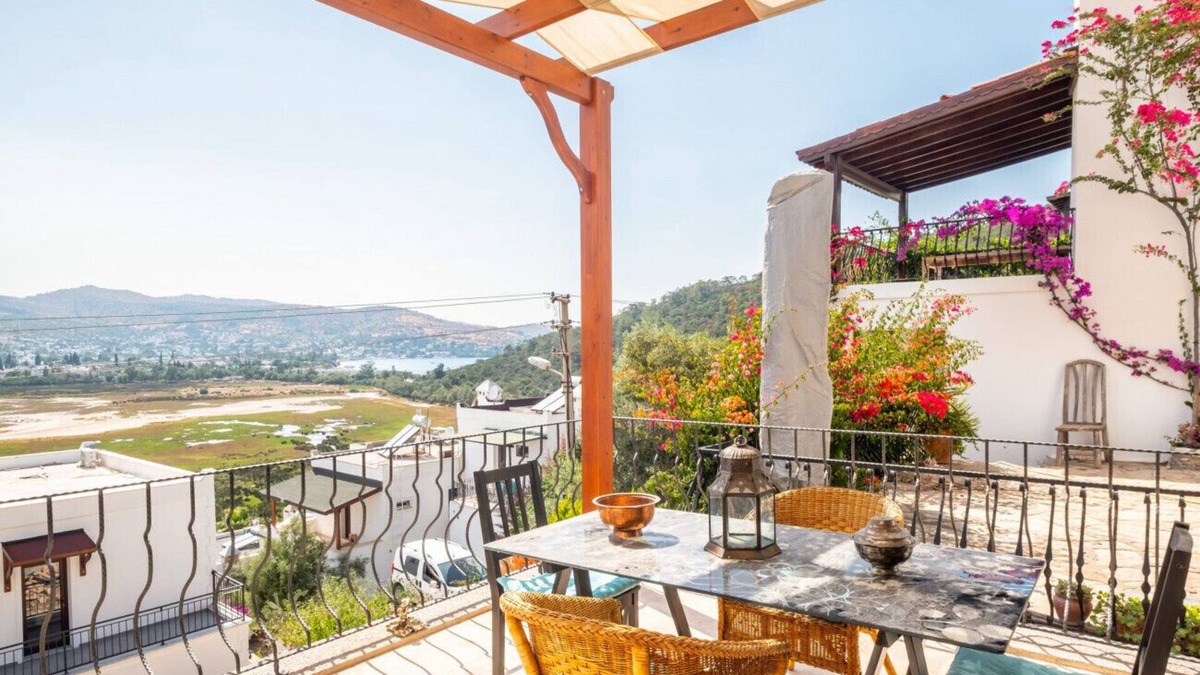 Golturkbuku Apartment | Chic House w/ Patio near Paradise Bay in Bodrum