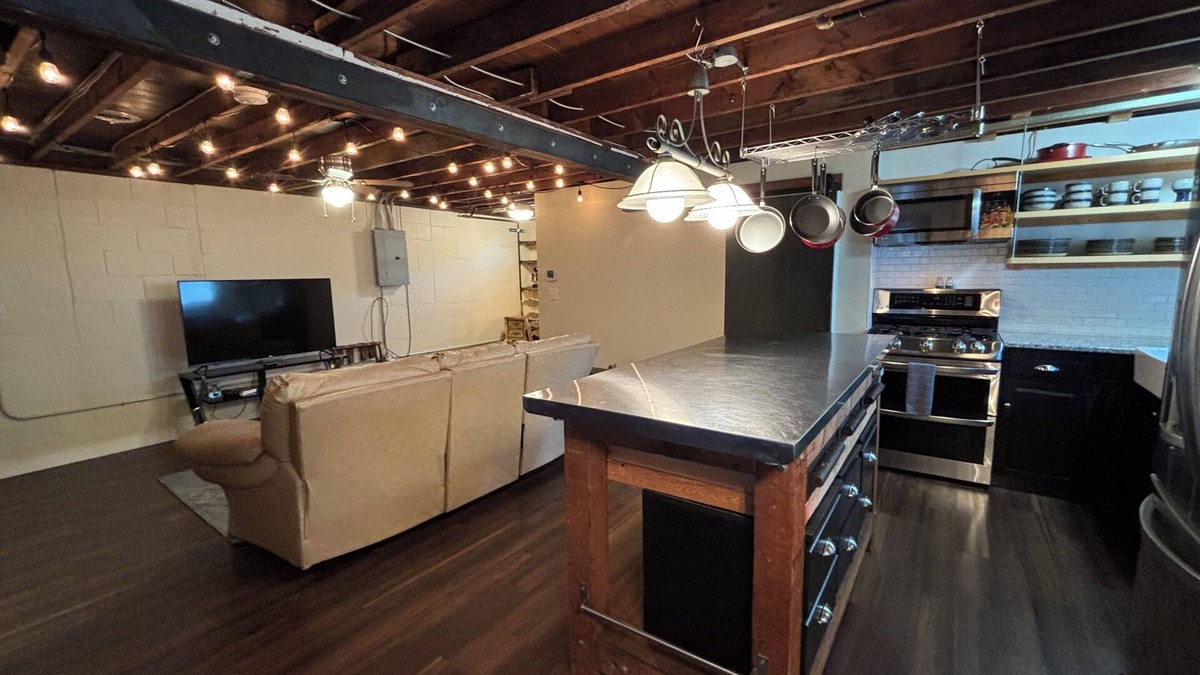 Milan House | Chic Industrial Home - Pets Welcomed!