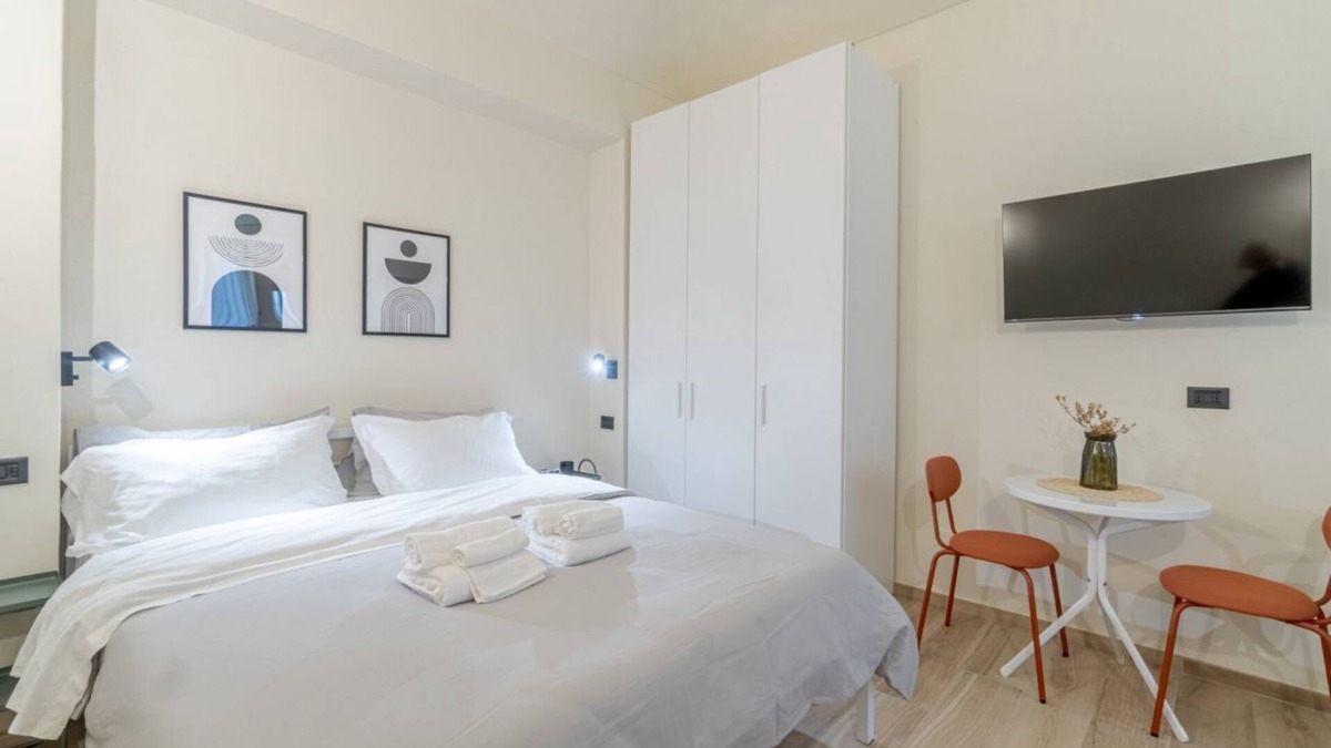 Cit Turin Apartment | Chic Mini Studio x2 within walking distance of Porta Susa