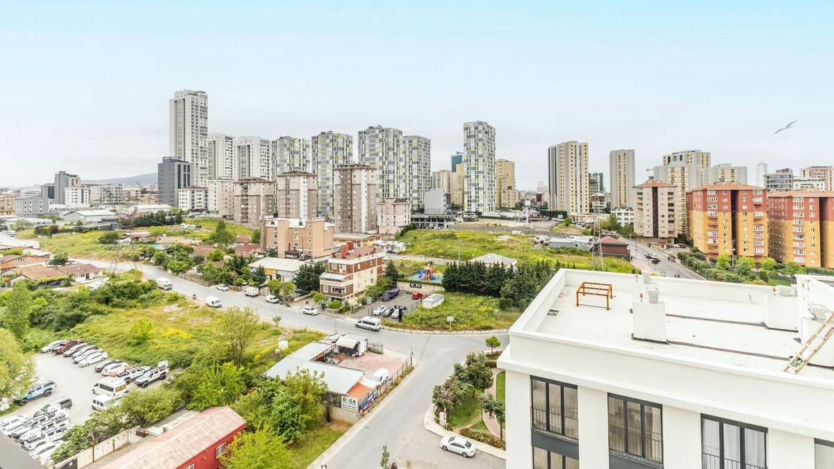 Umraniye Apartment | Chic, Modern and Spacious Flat in Umraniye