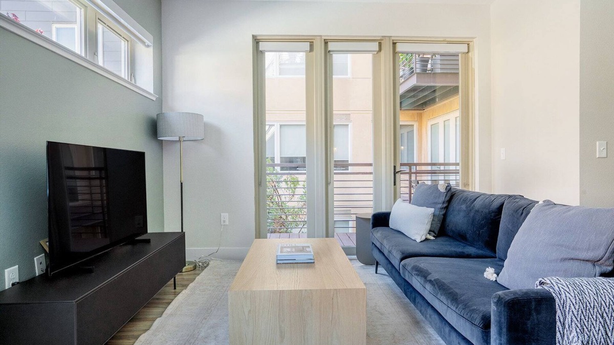 Mountain View Apartment | Chic Mountain View 1BR w/BBQ & Spa, nr Shops & Dining, by Blueground