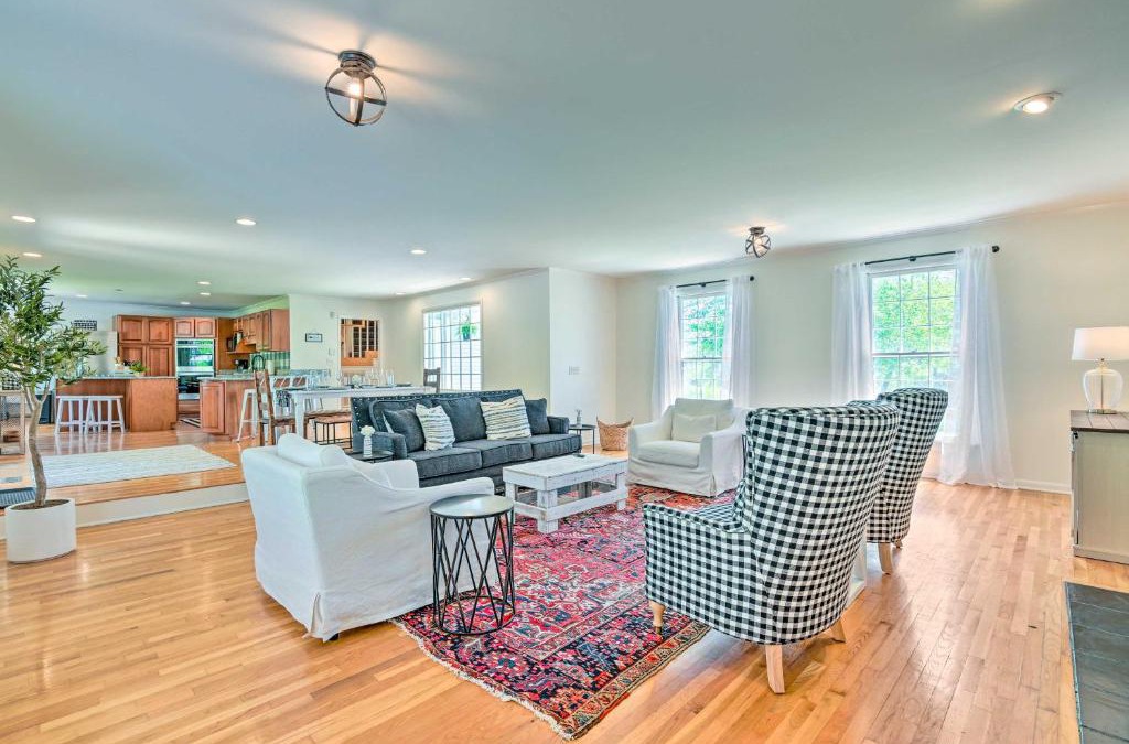 Kingston Springs House | Chic Nashville-Area Retreat with Private Pool!