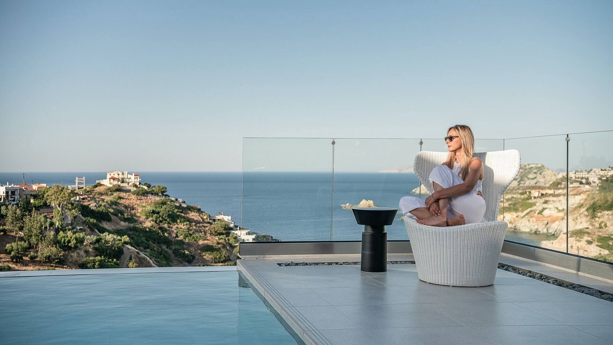 Agia Pelagia Villa | Chic New Villa w/Private Pool, Bbq & Panoramic Sea Views, 400m to the beach
