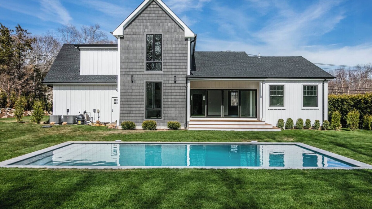Mattituck House | Chic North Fork Haven with Pool & Firepit - Minutes from Beaches, Wineries.