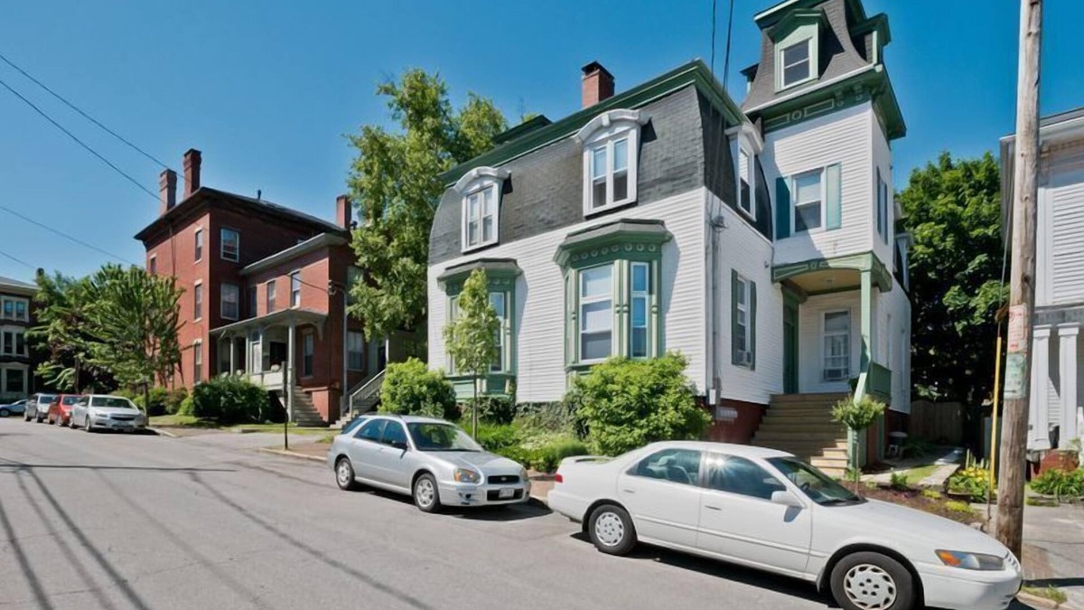 Parkside Apartment | Chic One Bedroom Apartment In Portland's Arts District
