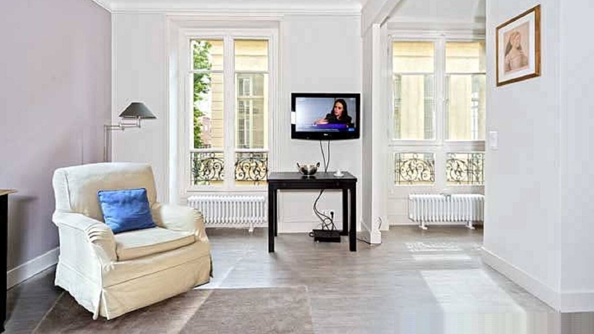 Quartier de l'Ecole-Militaire Apartment | Chic one bedroom apartment in 6th district