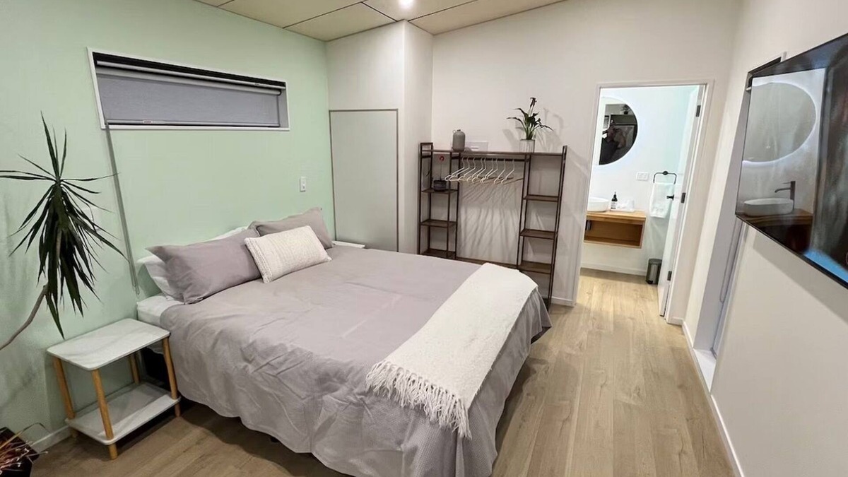Lake Hayes Apartment | Chic & Relaxing Queenstown Stay