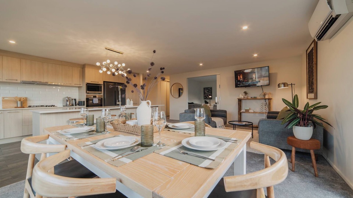 Halswell House | Chic Retreat - Modern Comforts & Game Room Fun!