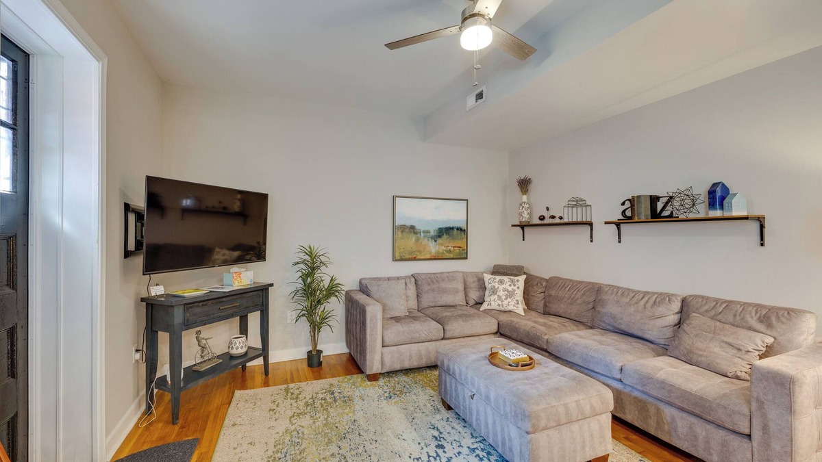 Monroe Ward Apartment | Chic Richmond Retreat w/Quaint Private Patio!
