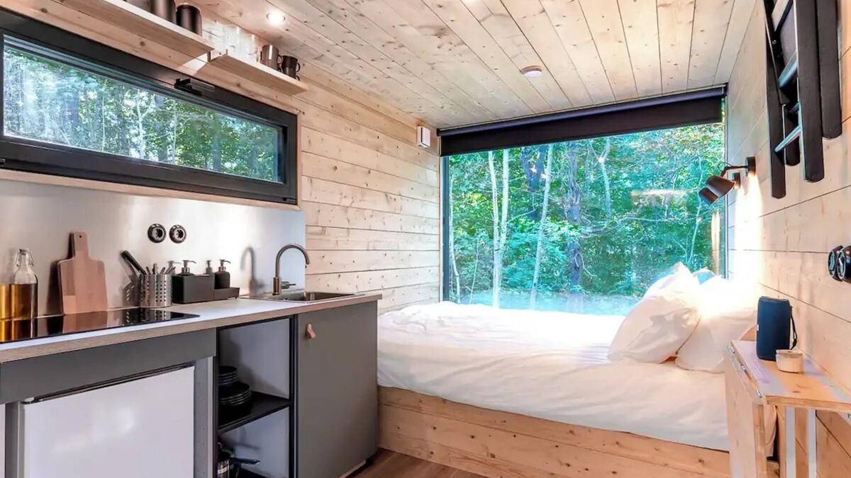 Kuusalu Parish House | Chic Sauna Cabin Near the Sea - VULIN Cabin Nº01nn