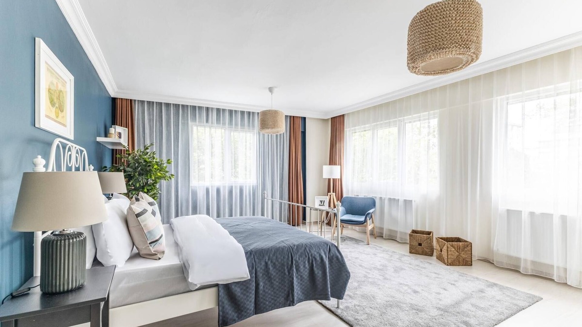 Bostanci Apartment | Chic Sea View Flat on Bagdat Avenue in Bostanci