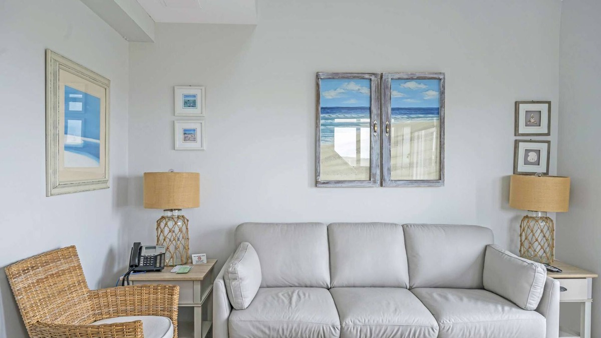 Napeague Apartment | Chic Suite in Amagansett with 3 Comfy Beds
