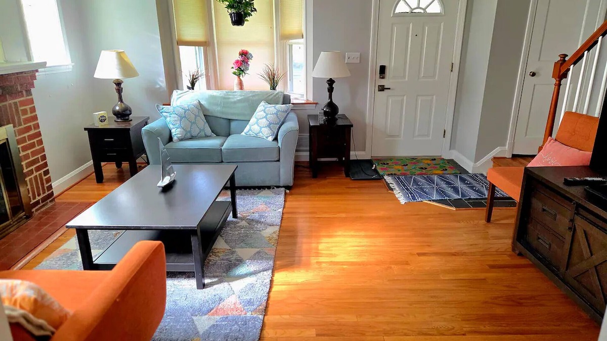 Towson House | Chic Towson Retreat: 4BR Getaway Near Baltimore