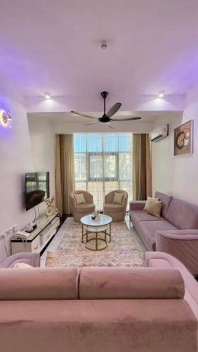 Dar es Salaam Apartment | Chic Urban Retreat manolo stay