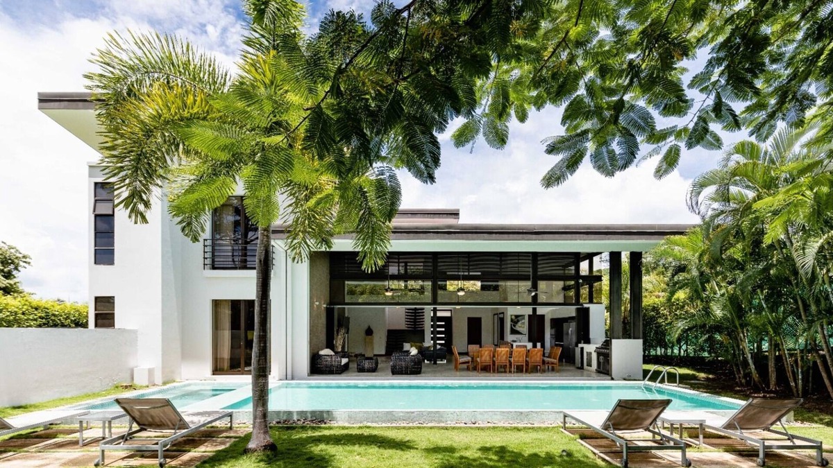 Playa Conchal House | Chic Villa with Private Pool and Beach Club Access, Minutes from the Beach!