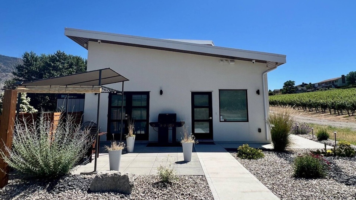 Okanagan-Similkameen Apartment | Chic Vineyard Guesthouse
