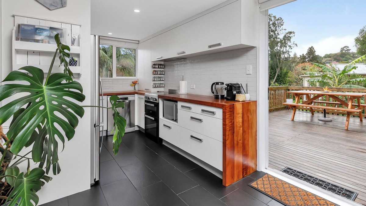 Whangarei House | Chic Whangarei Retreat - 10 min Walk to CBD