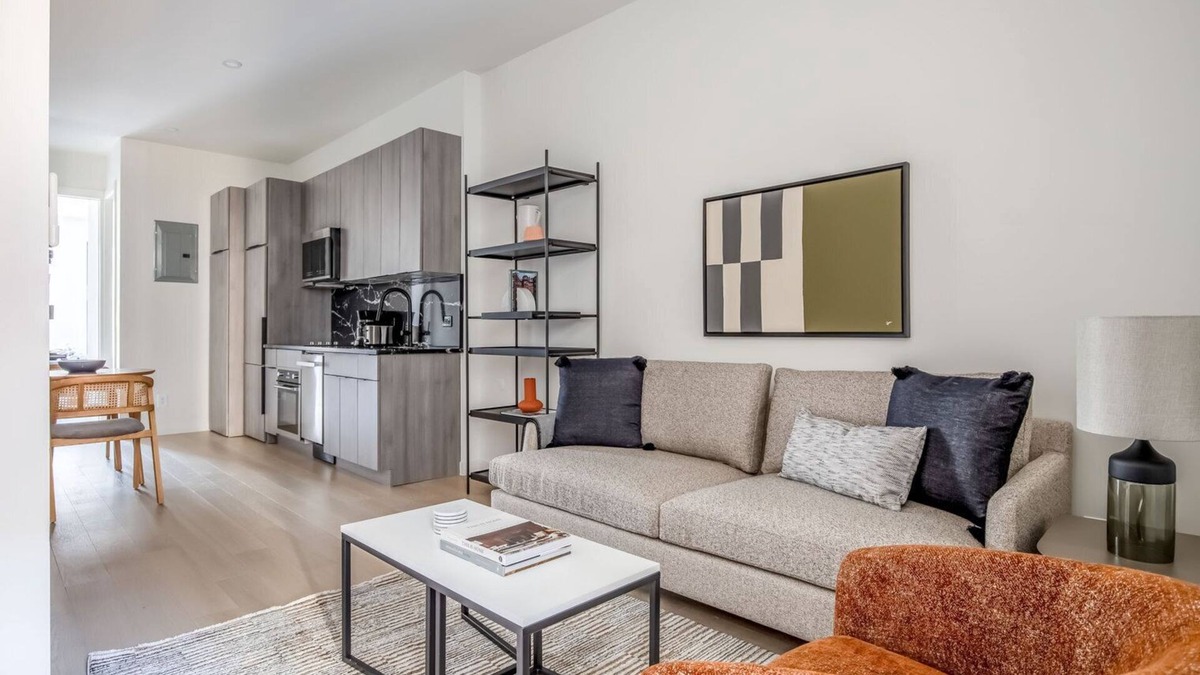 Williamsburg Apartment | Chic Williamsburg 2BR w/W/D, nr Domino Park, by Blueground