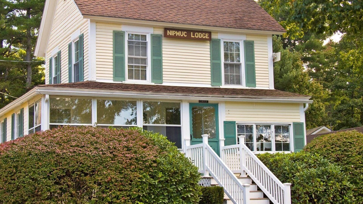Gilford House | chief Smith Cove Lakefront Vacation Rental on Lake Winnipesaukee