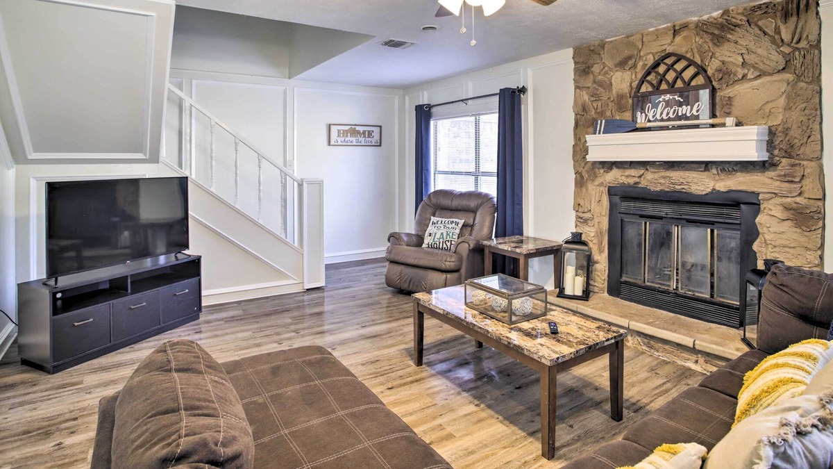 Conroe House | Child-Friendly Conroe House w/ Covered Porch!