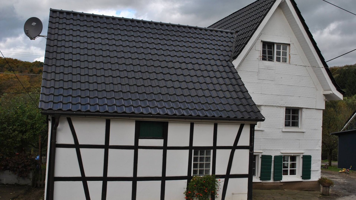 Burscheid House | child-friendly holiday home in the countryside