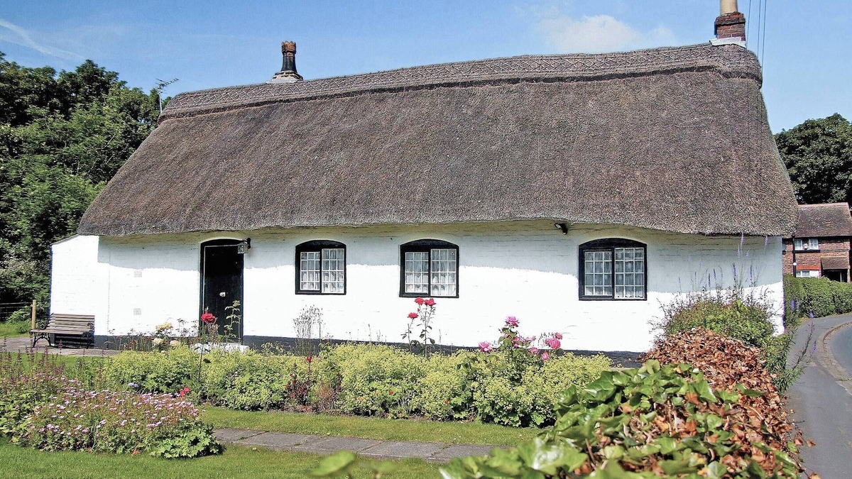 Hale Village Cottage | Childe Of Hale Cottage - 27896