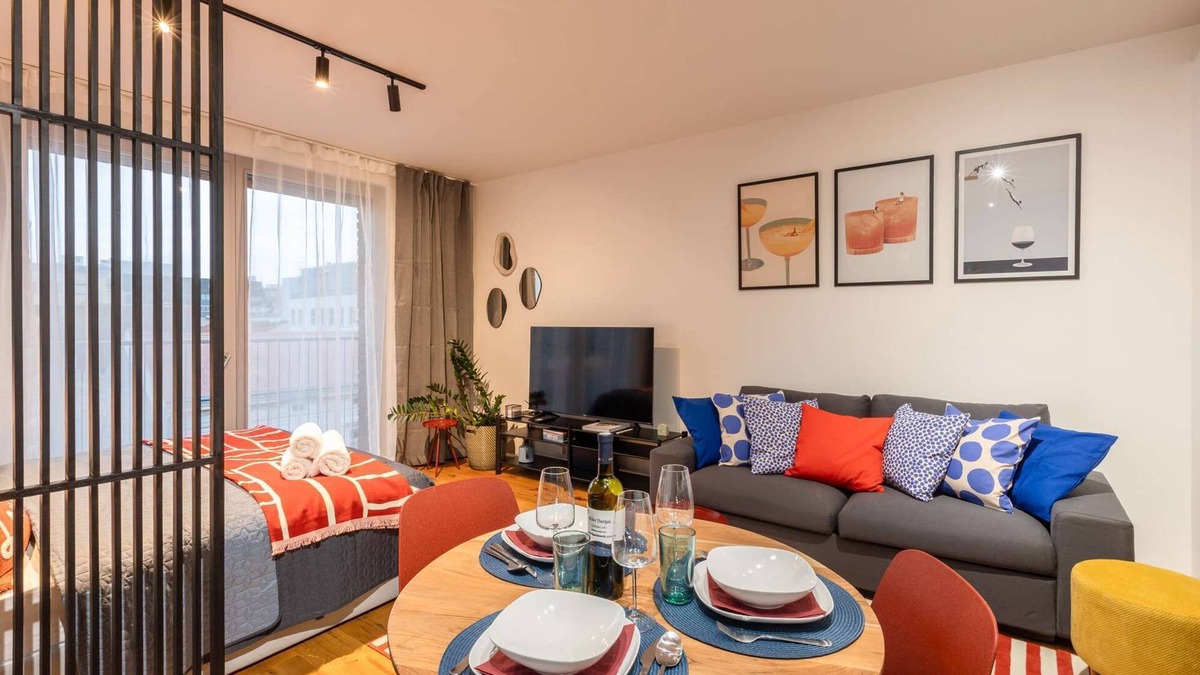 Karlin Apartment | Chill at our luxurious apartment in the beating heart of modern Prague.