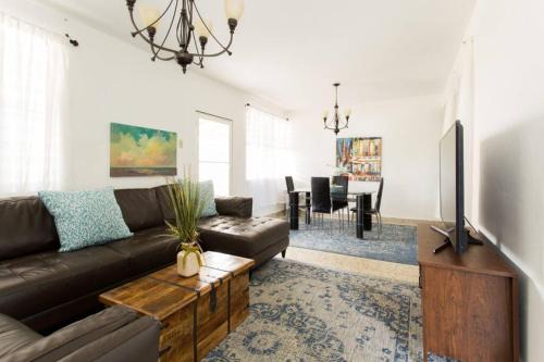 Rio Grande Apartment | Chill Family and Friend Escape with Wrap Around Porch