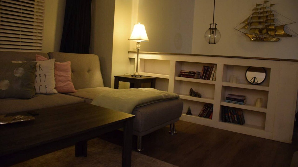 Chilliwack Proper Village West House | "Chilliwack Oasis Awaits: Vrbo Bliss with Pool, HotTub and Movie Theatre!"