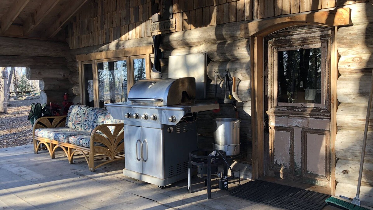 Saint-Sauveur Cabin | Chimo Refuges vacation center # MOJOTO